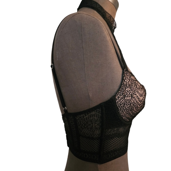 Victoria's Secret Very Sexy Plunge Fishnet Lace  Bra 32C NWOT - Picture 8 of 16